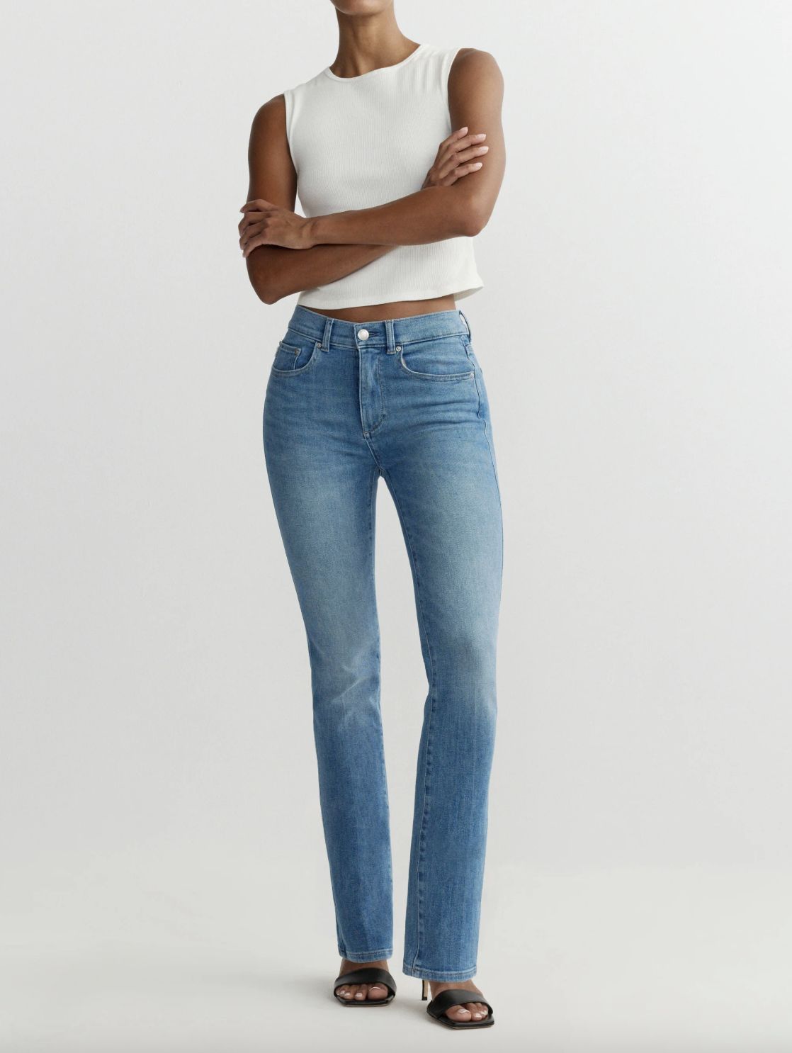 DL 1961 Mara Straight Mid Rise in Provincetown