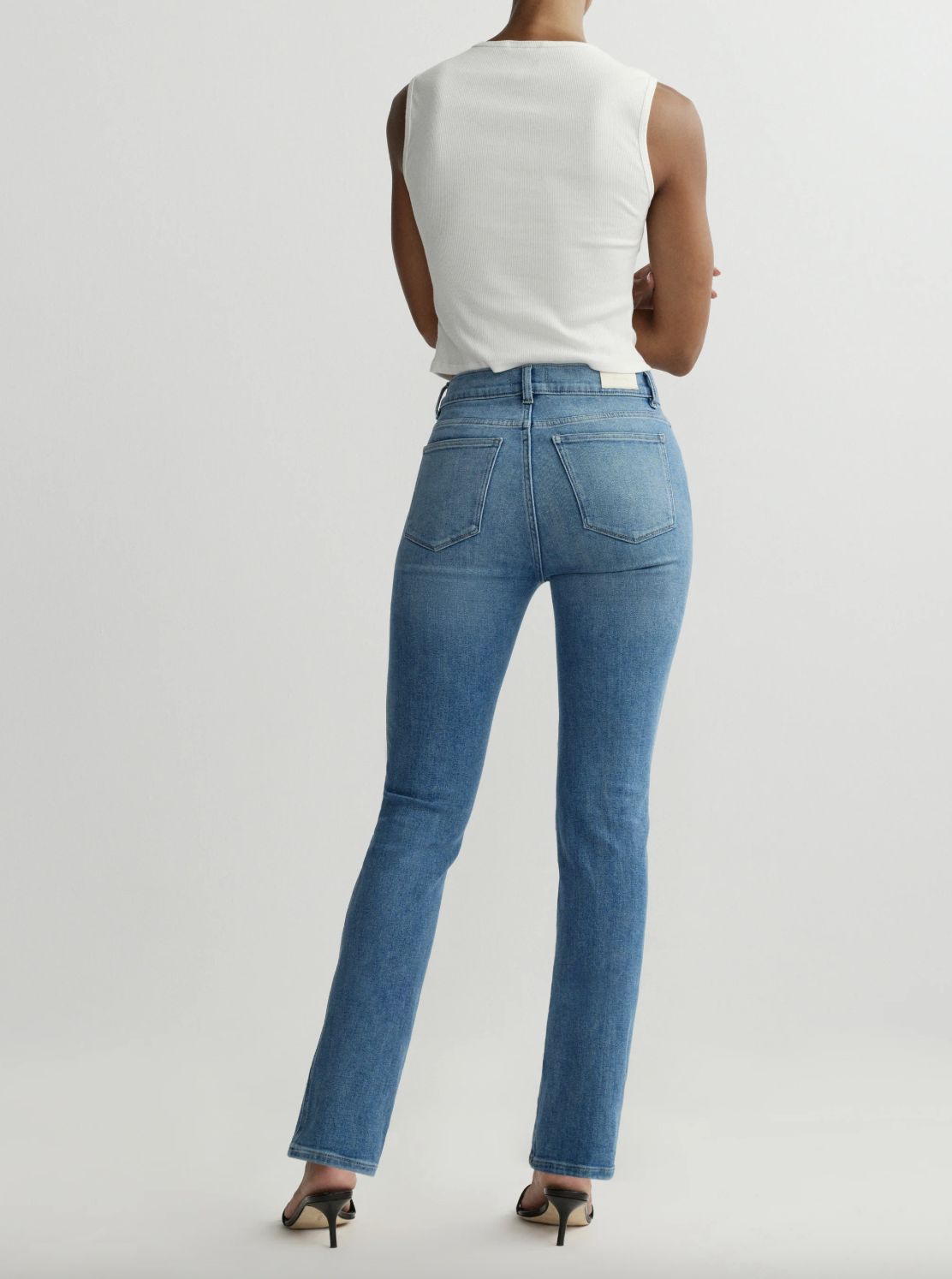 DL 1961 Mara Straight Mid Rise in Provincetown