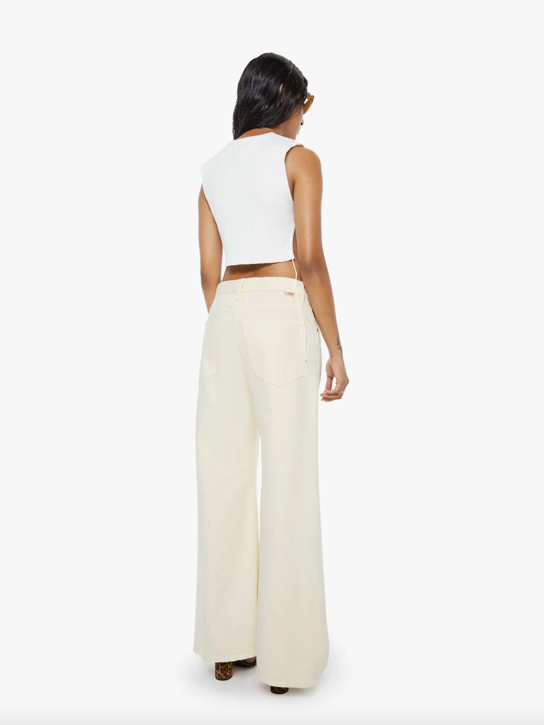 Mother Lil Lemon Twist Sneak Jean in Natural