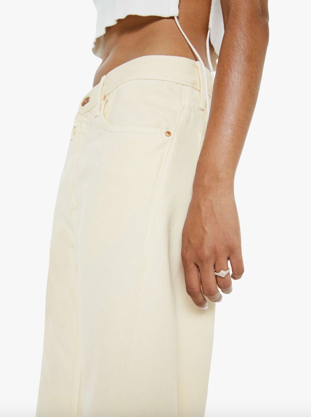 Mother Lil Lemon Twist Sneak Jean in Natural