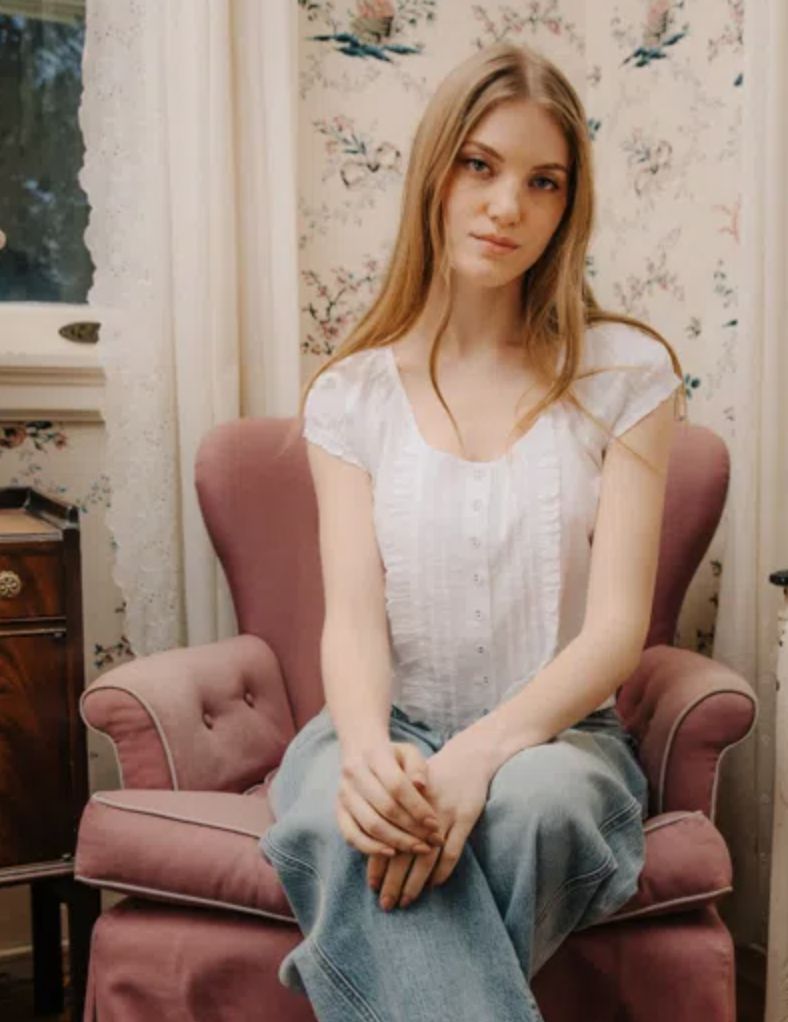 Love the Label Vanda Top