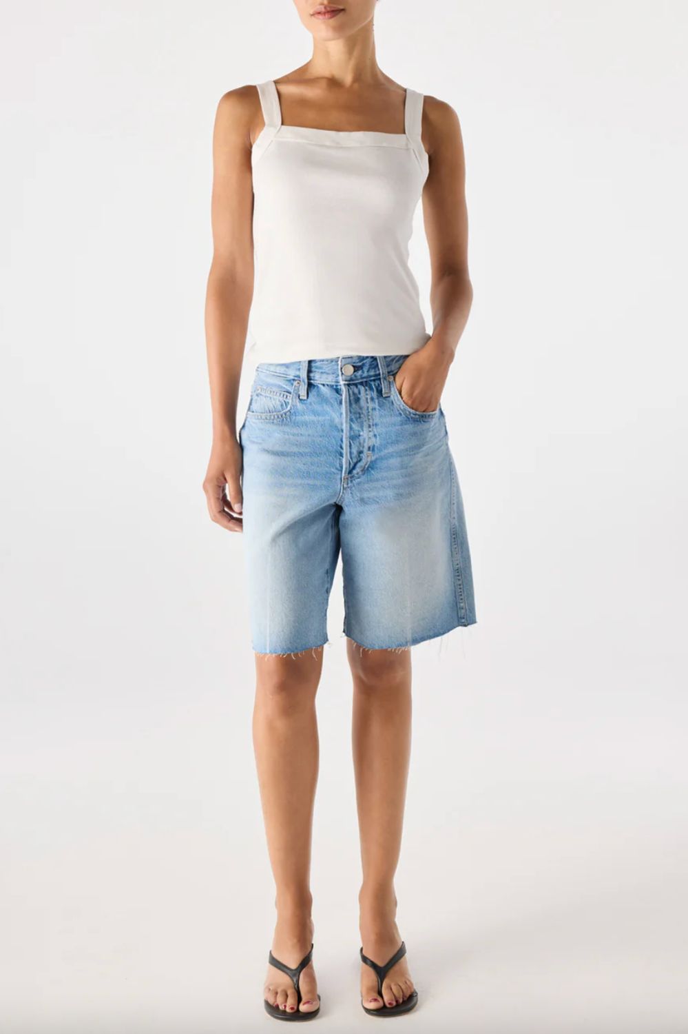 AMO Steph Short in Breeze
