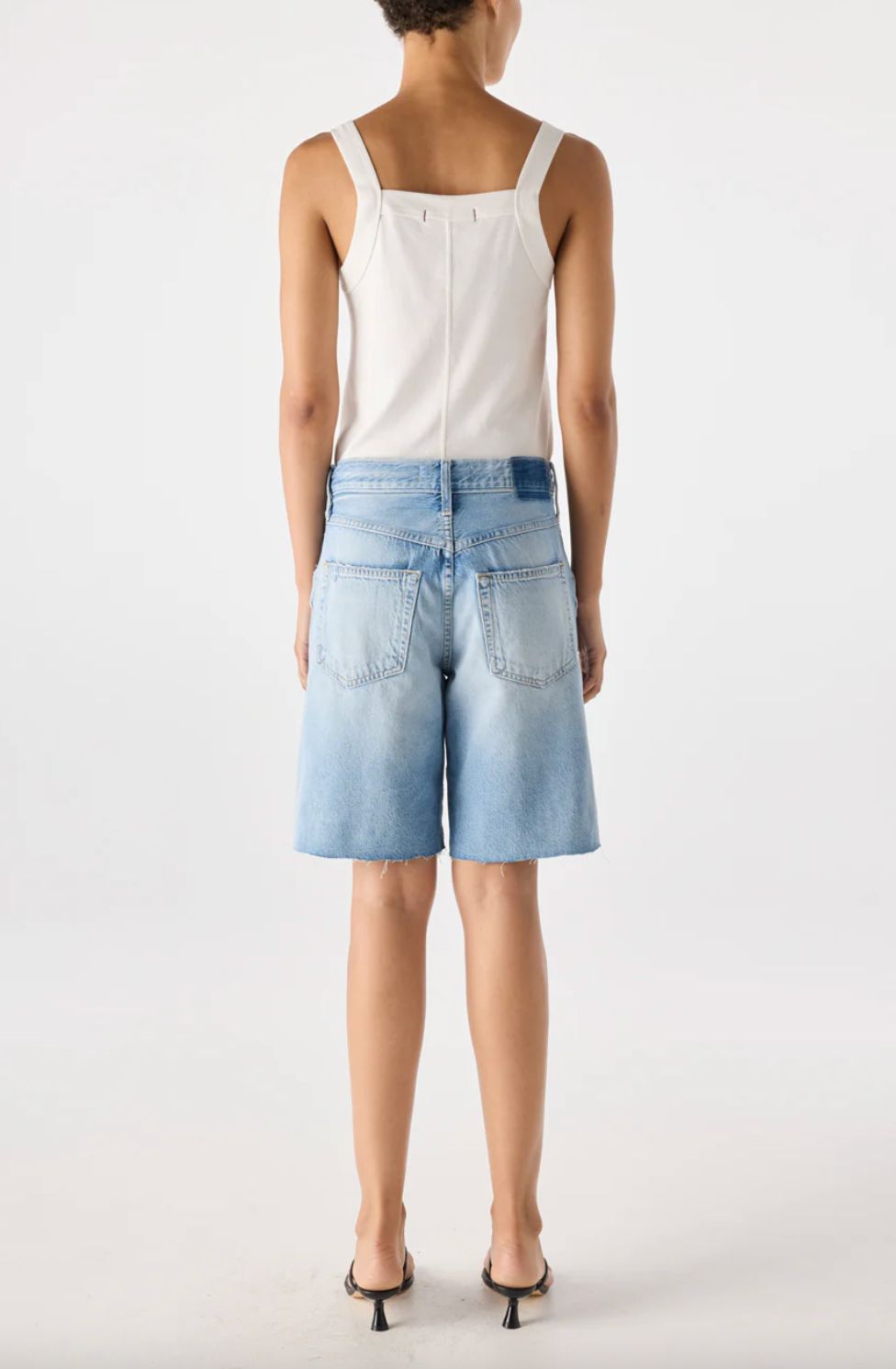 AMO Steph Short in Breeze