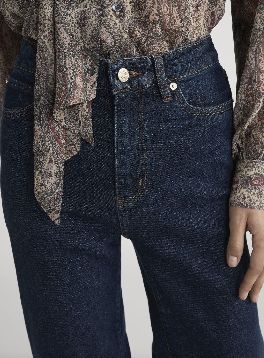 Frame The Wide Jean in Taboo