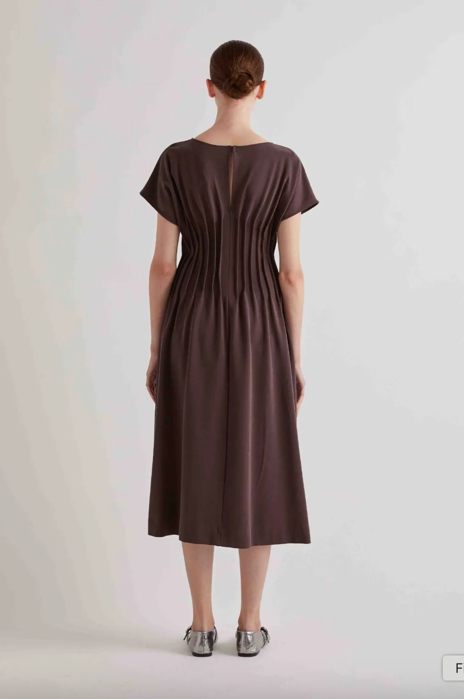 Meimeij Fitted Pleat Dress