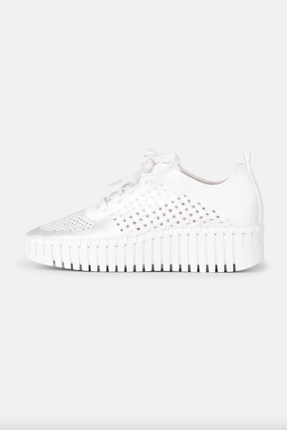 Ilse Jacobsen Embroidery Tulip in White