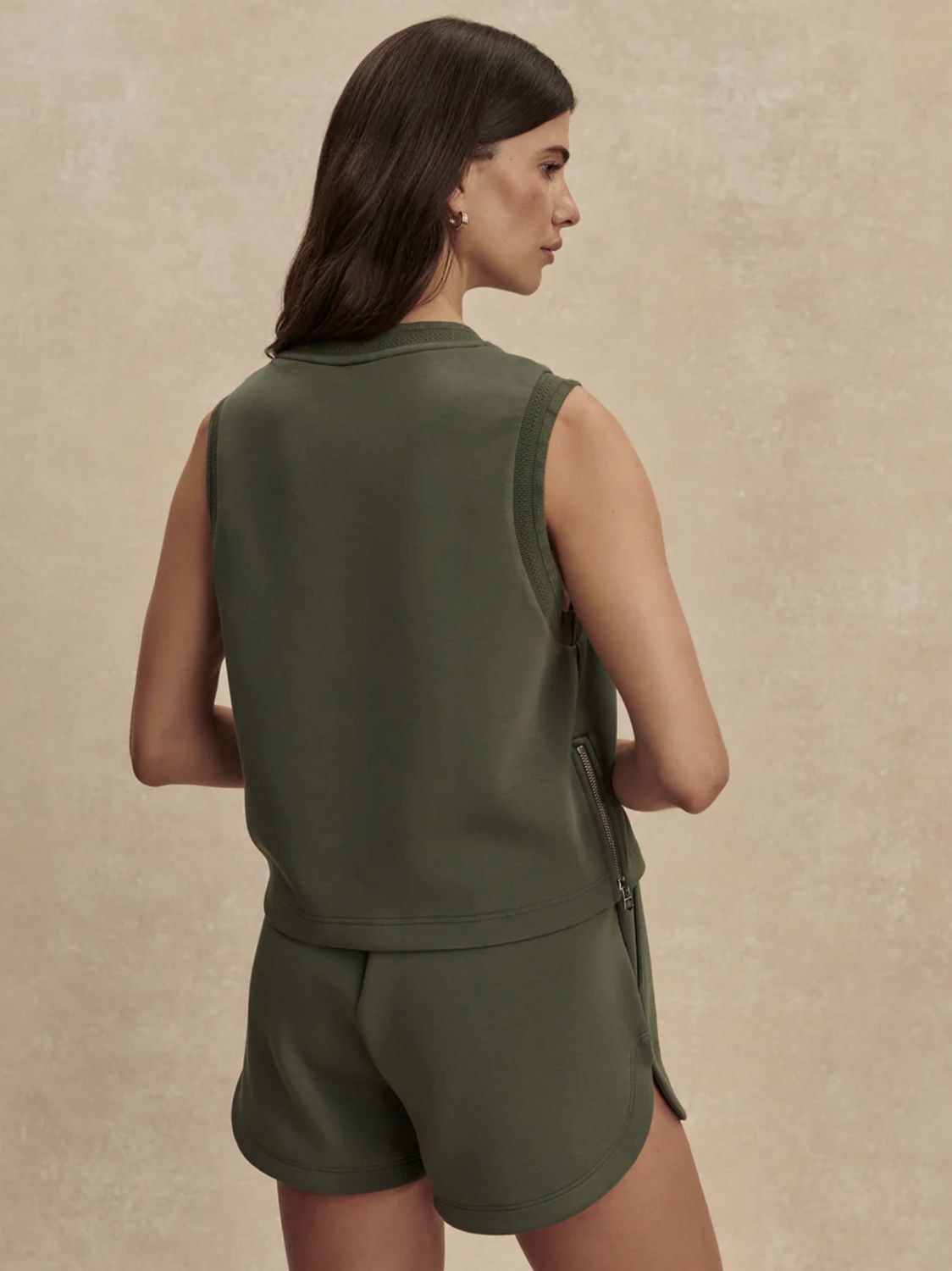 Varley Shea Crop Tank in Thyme