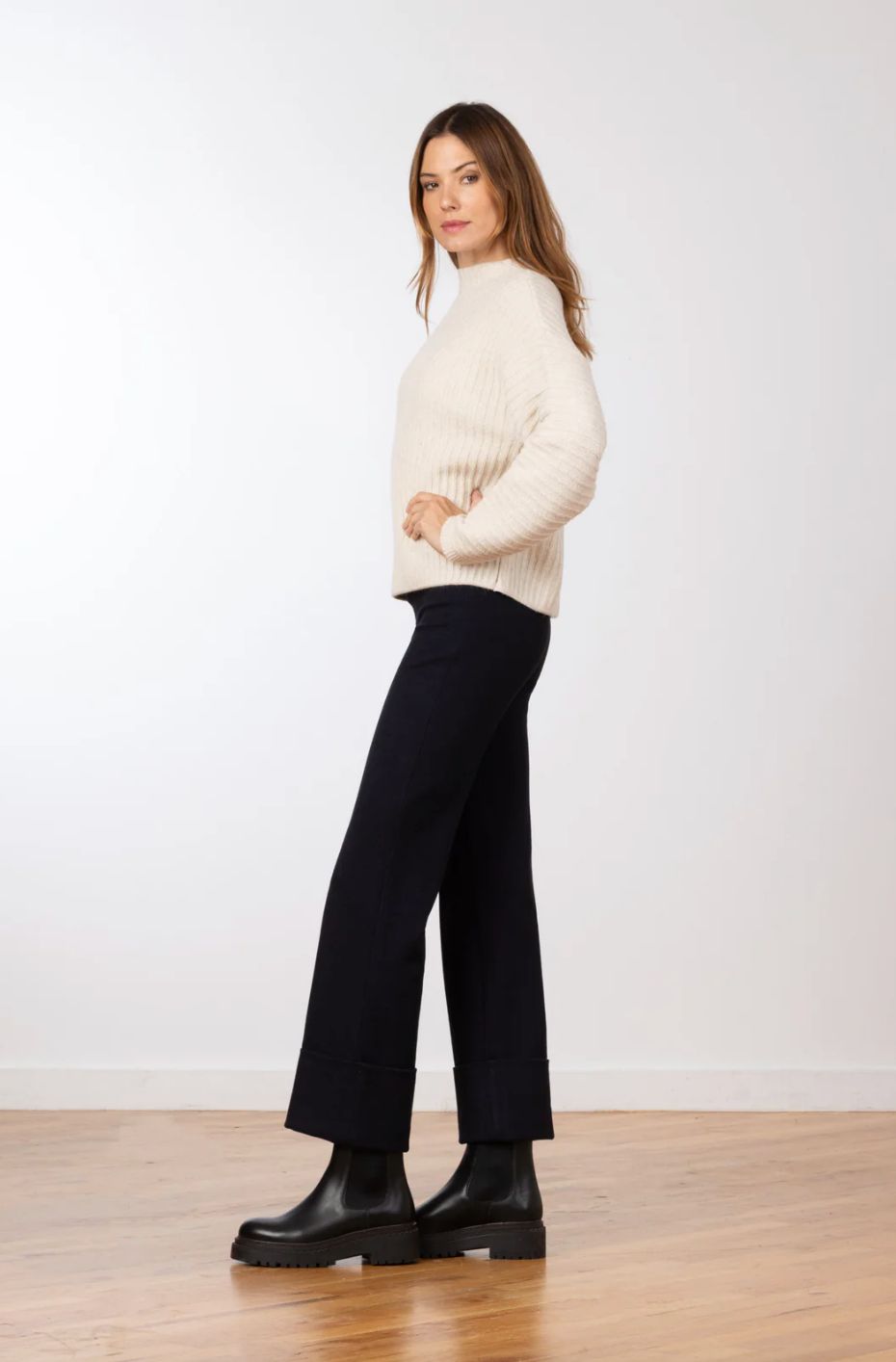 Avenue Montaigne Bonnie in Navy