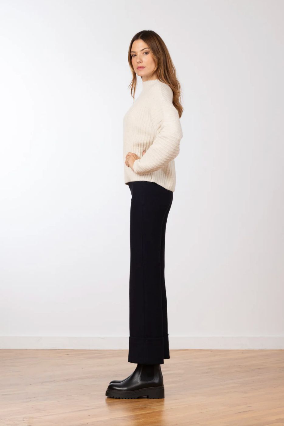 Avenue Montaigne Bonnie in Navy