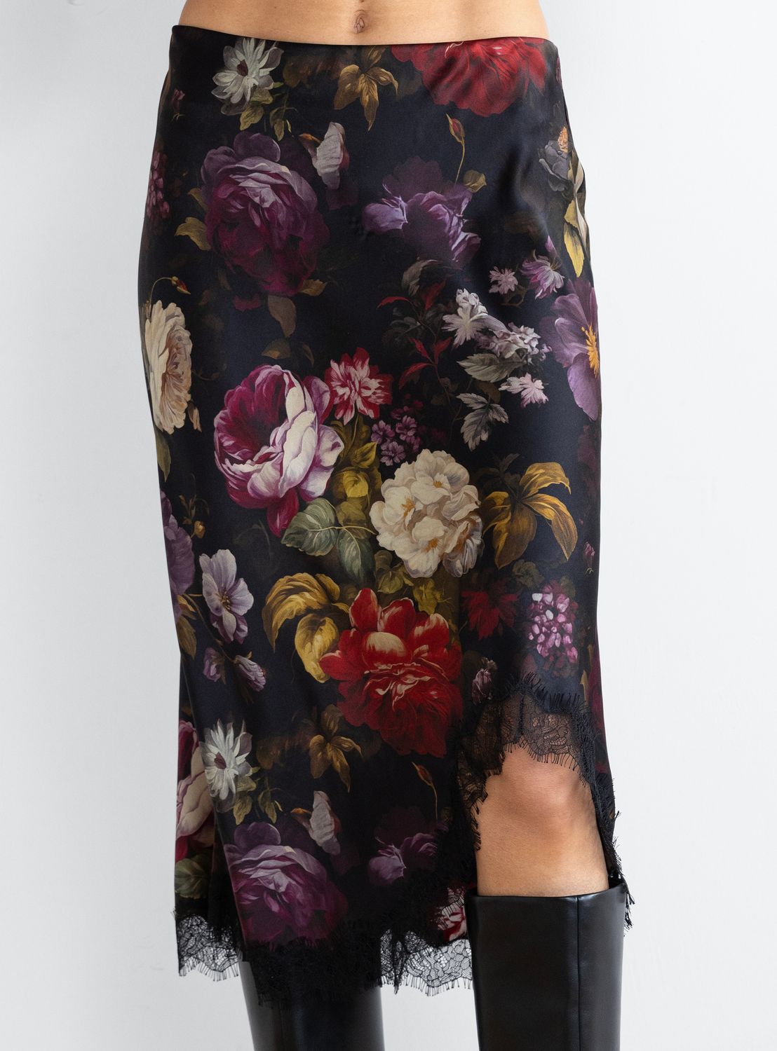 Go Silk Go Lacey Le Skirt War of The Roses, Color: War Of The Rose, Size: XS