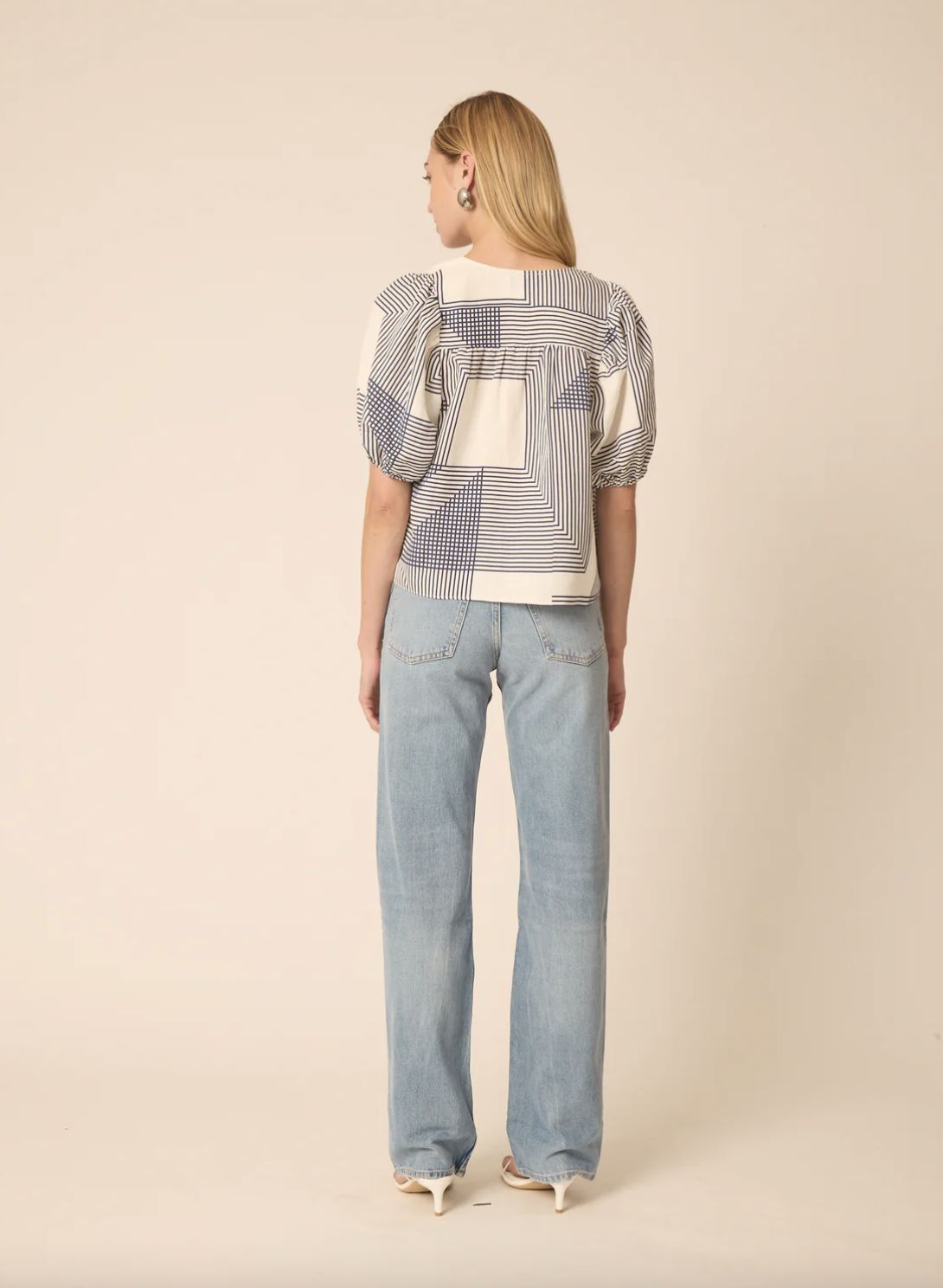 Gilner Farrar Callie Blouse in Navy Geometric Print