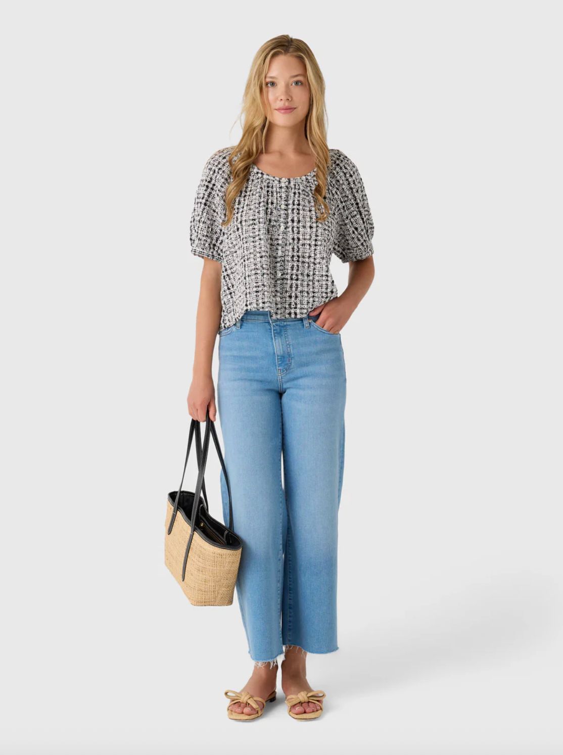 Frame Le Slim Palazzo Crop Jean in Honeymoon
