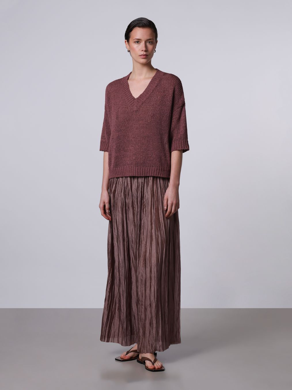 Roberto Collina V-Neck Sweater in Brick