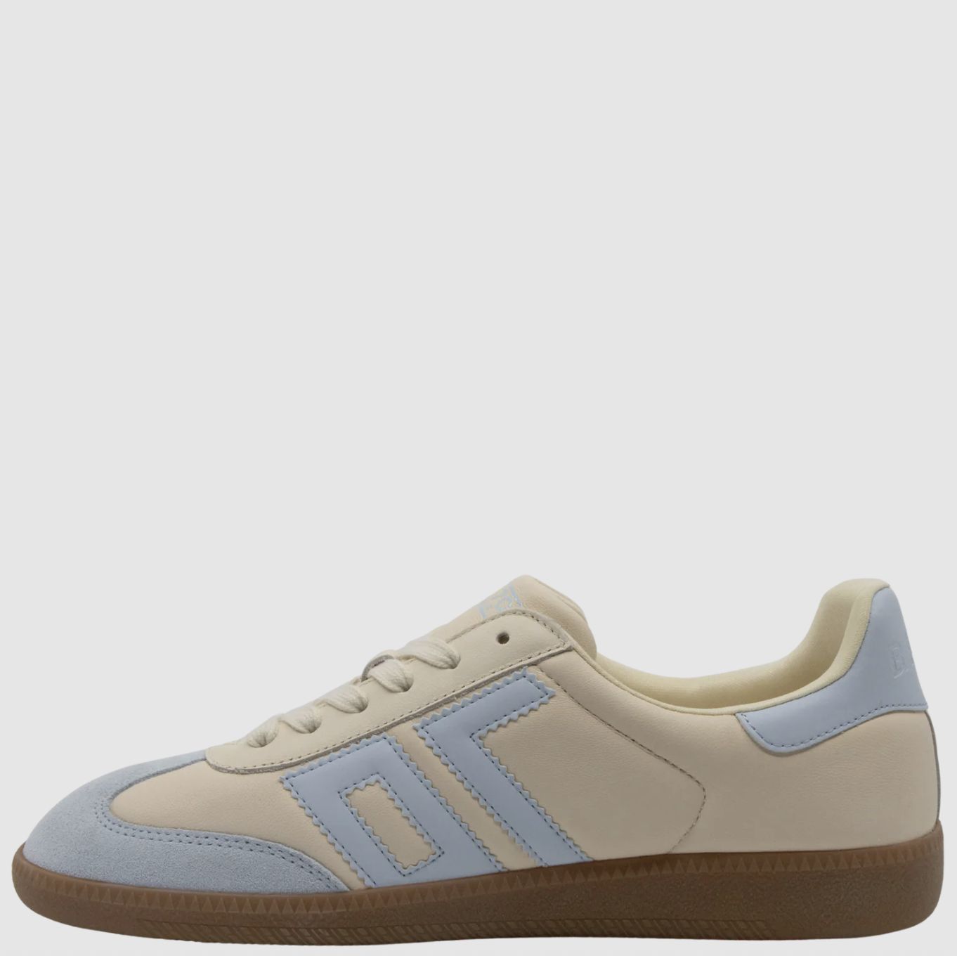 Back 70 Cloud D26 Sneakers in Butter Light Sky