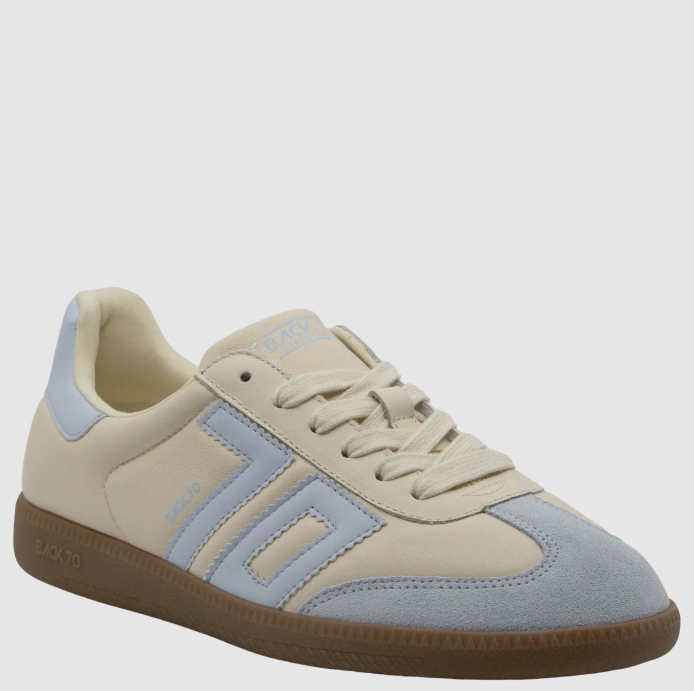 Back 70 Cloud D26 Sneakers in Butter Light Sky