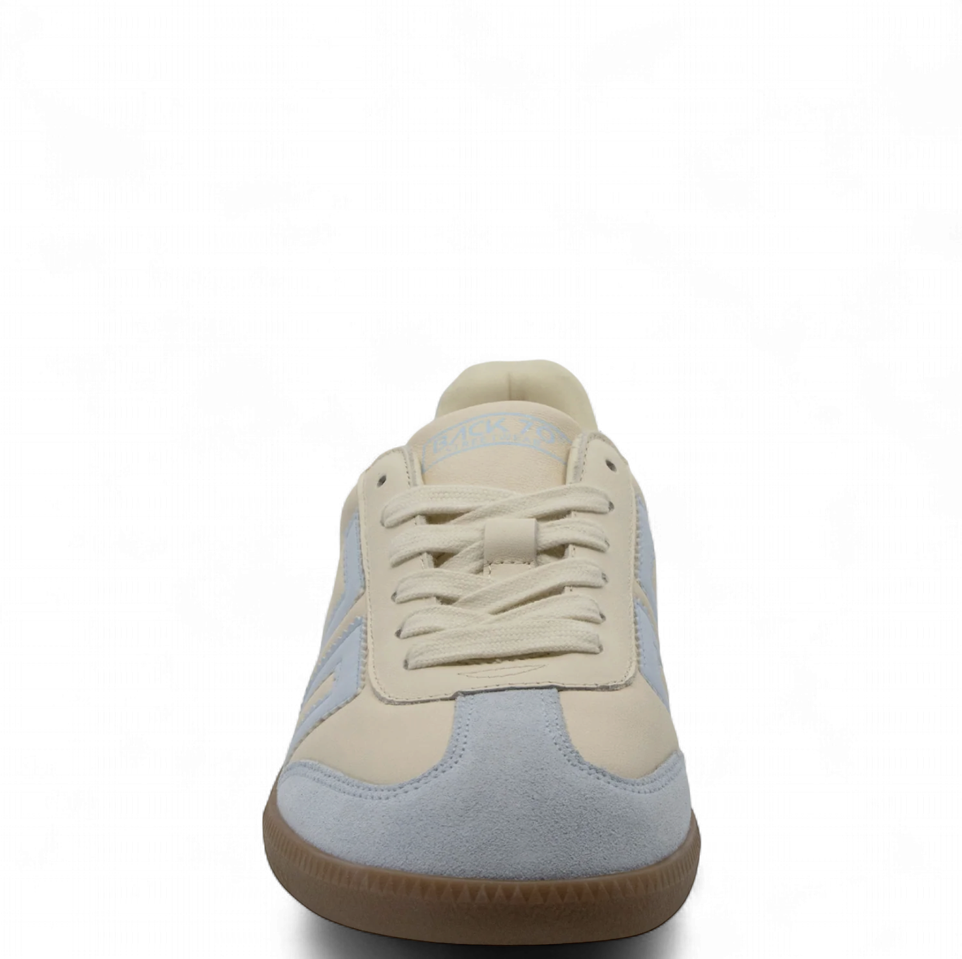 Back 70 Cloud D26 Sneakers in Butter Light Sky
