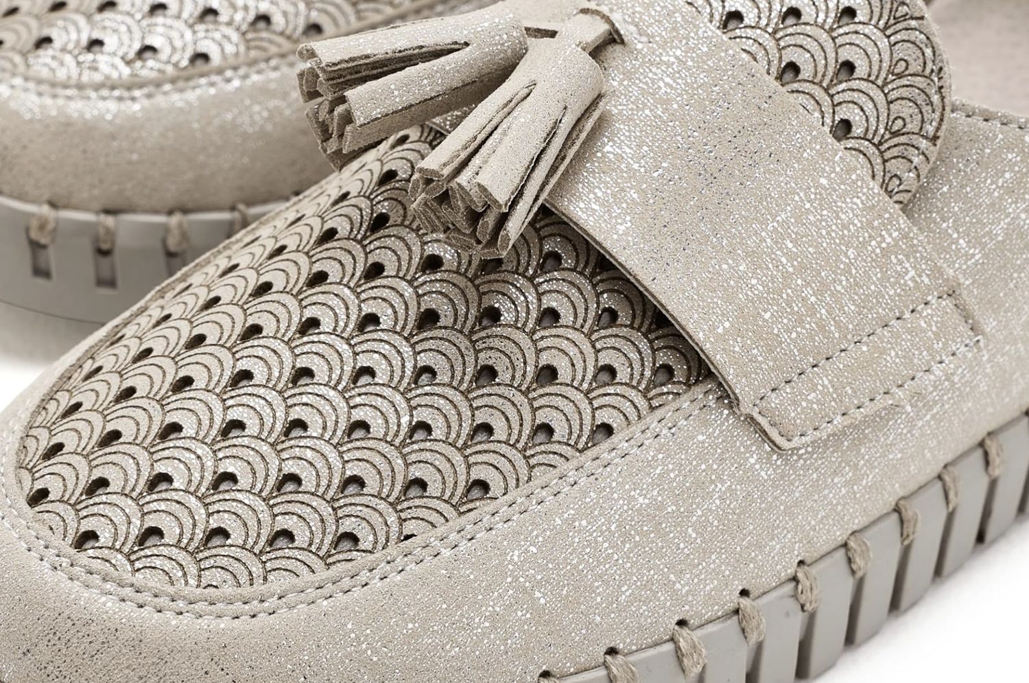 Ilse Jacobssen Tassel Loafer in Silver Shimmer