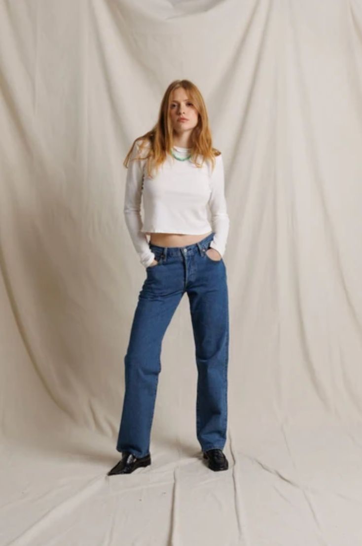 Perfect White Tee Jamie Long Sleeve Tee in Whitecap Grey