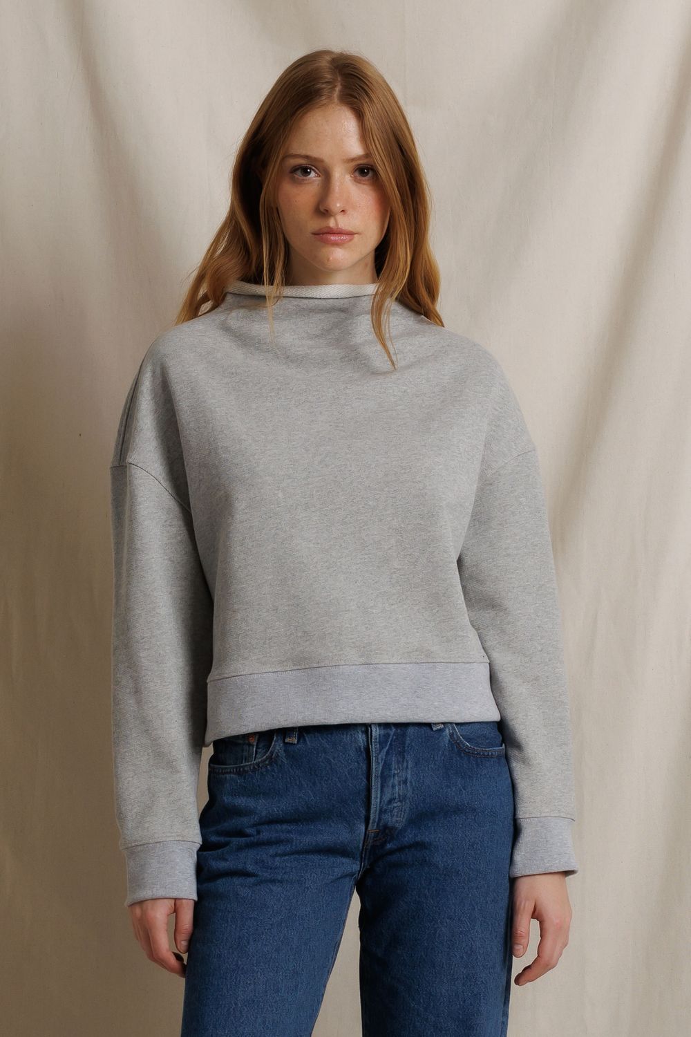 Perfect White Tee Arden Sweatshirt in Heather Grey, Color: Heather Grey, Size: XS