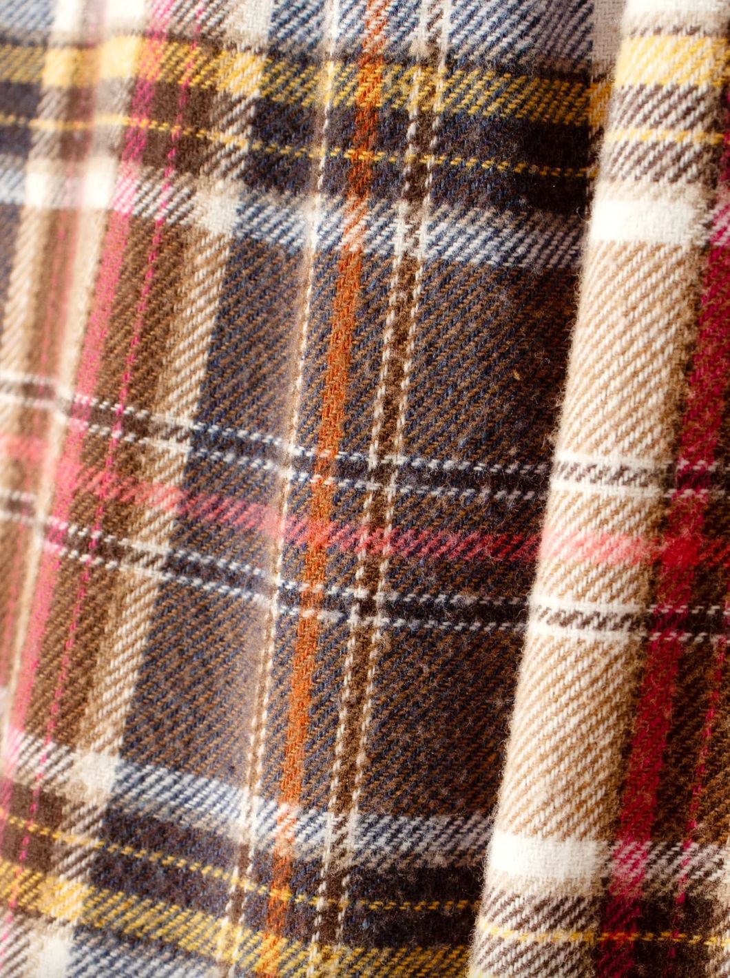 Xirena Beau in Canyon Brown Plaid