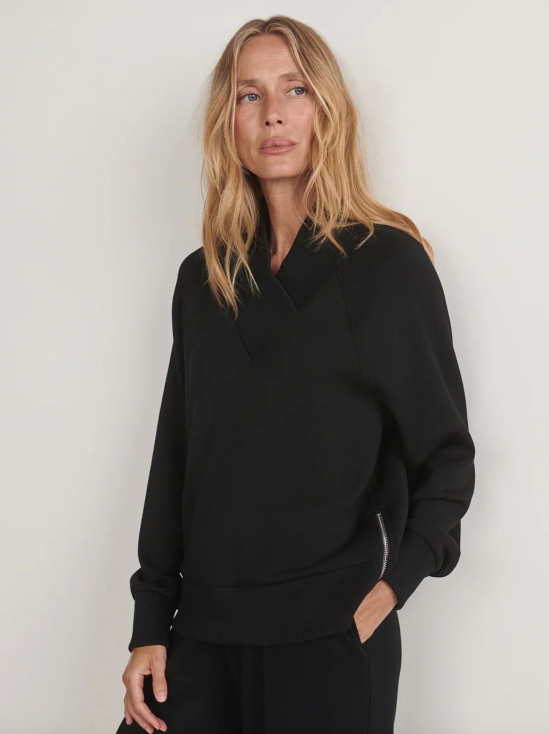 Varley Macie Zip Hem Sweat in Black