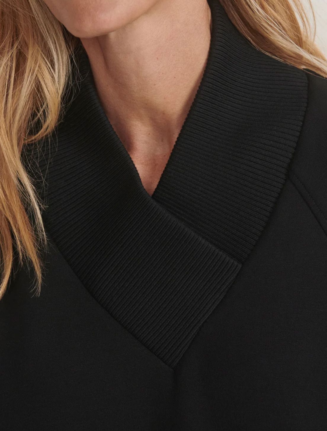 Varley Macie Zip Hem Sweat in Black