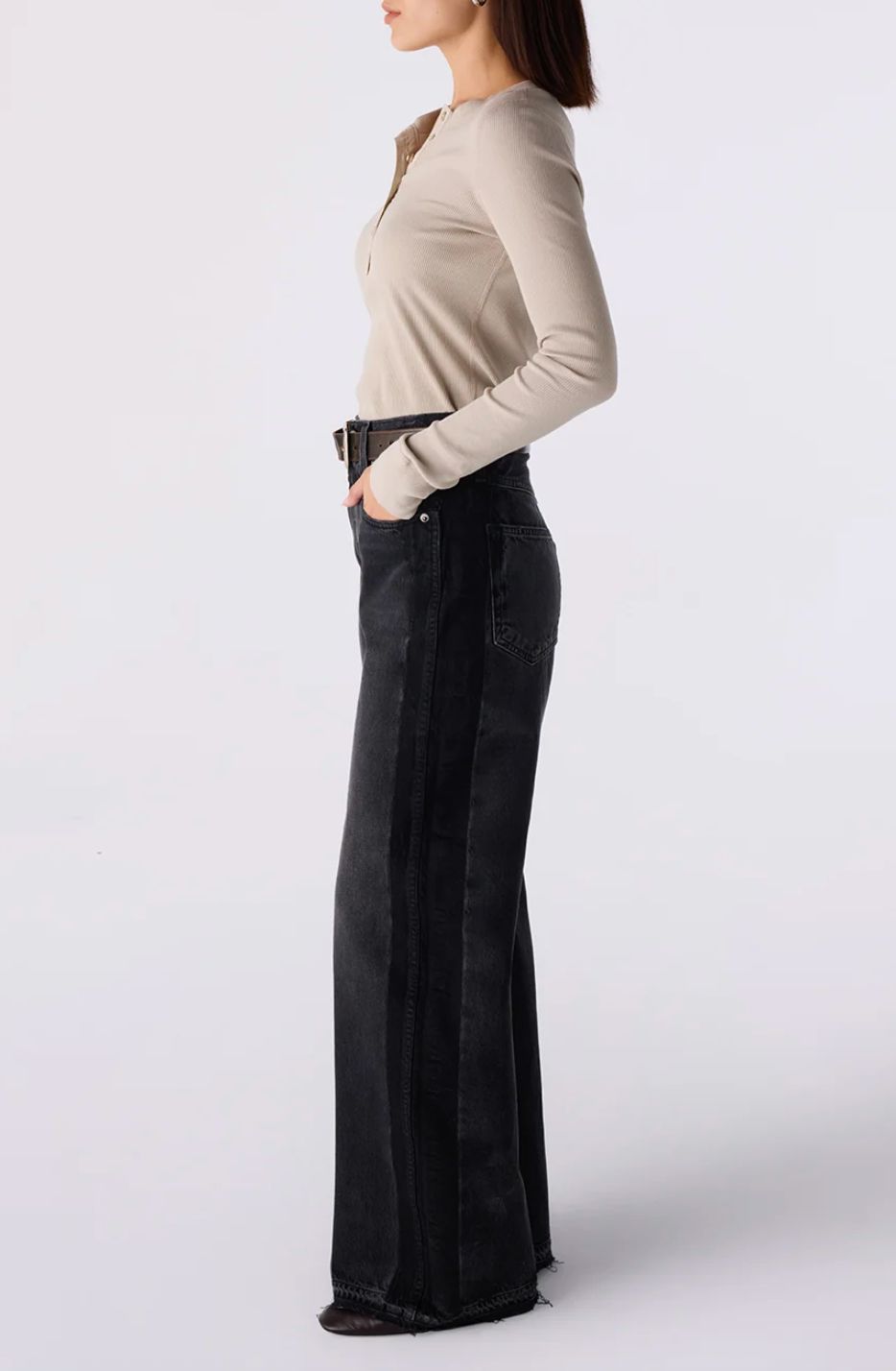 AMO Frida Jean in Recall