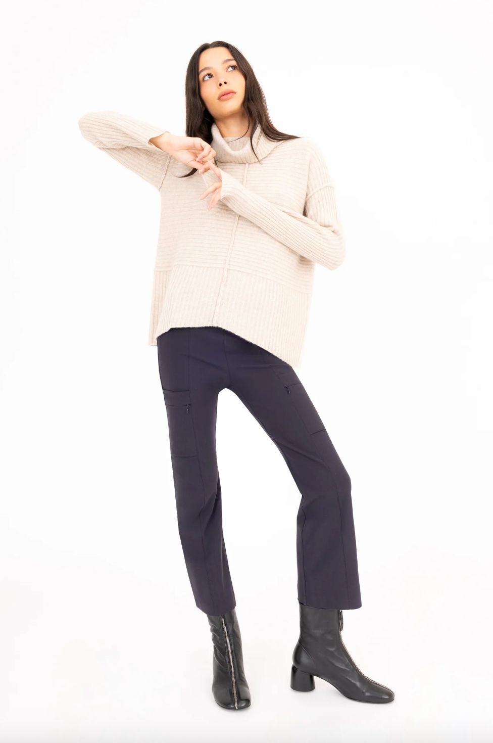 Elaine Kim Vista Cropped Pant in Night