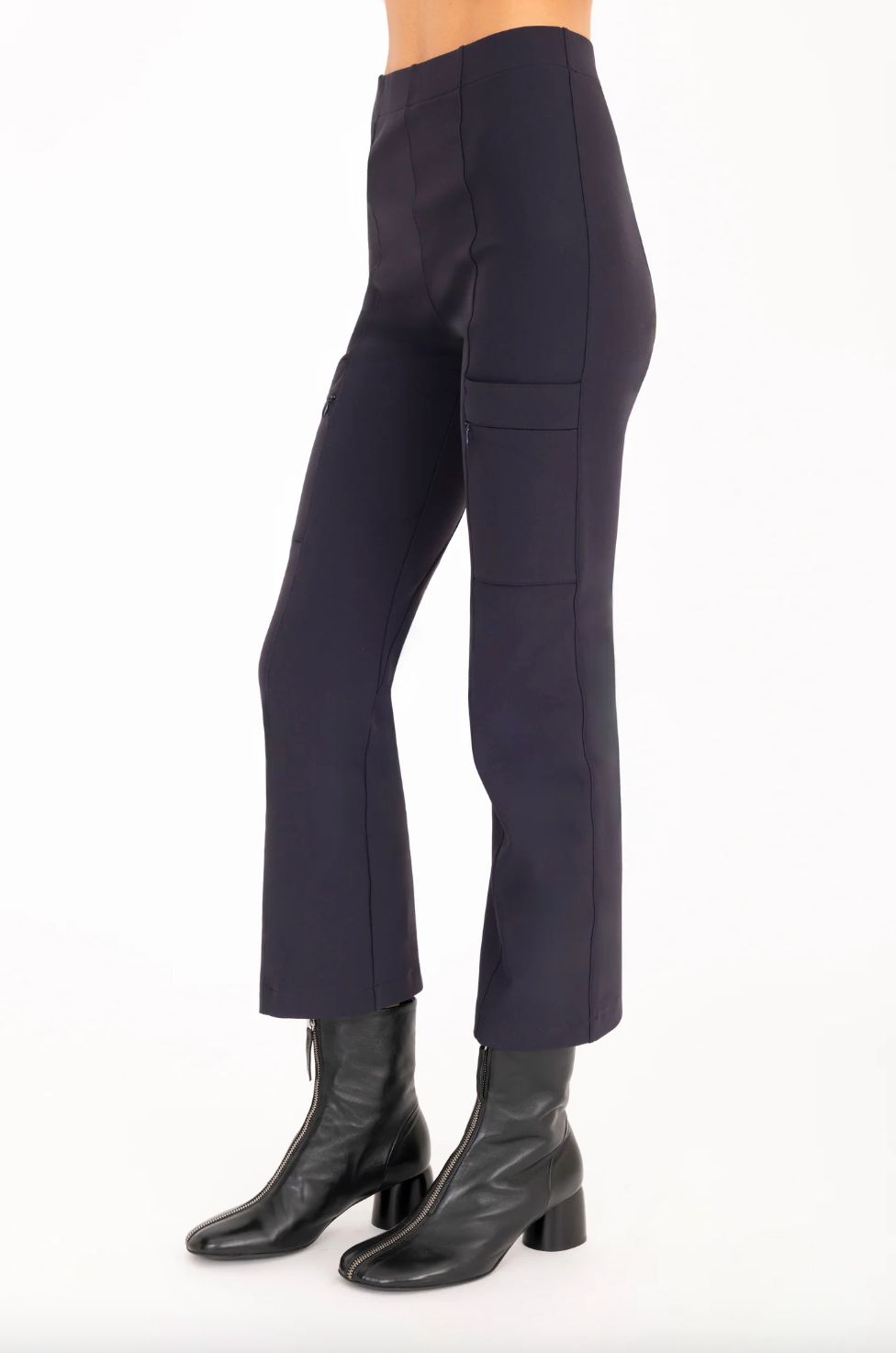 Elaine Kim Vista Cropped Pant in Night