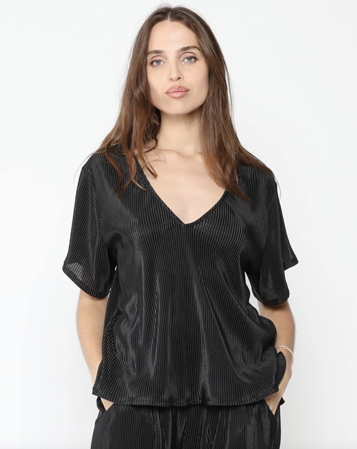Ripley Rader Micropleat Everyday V-Neck Top