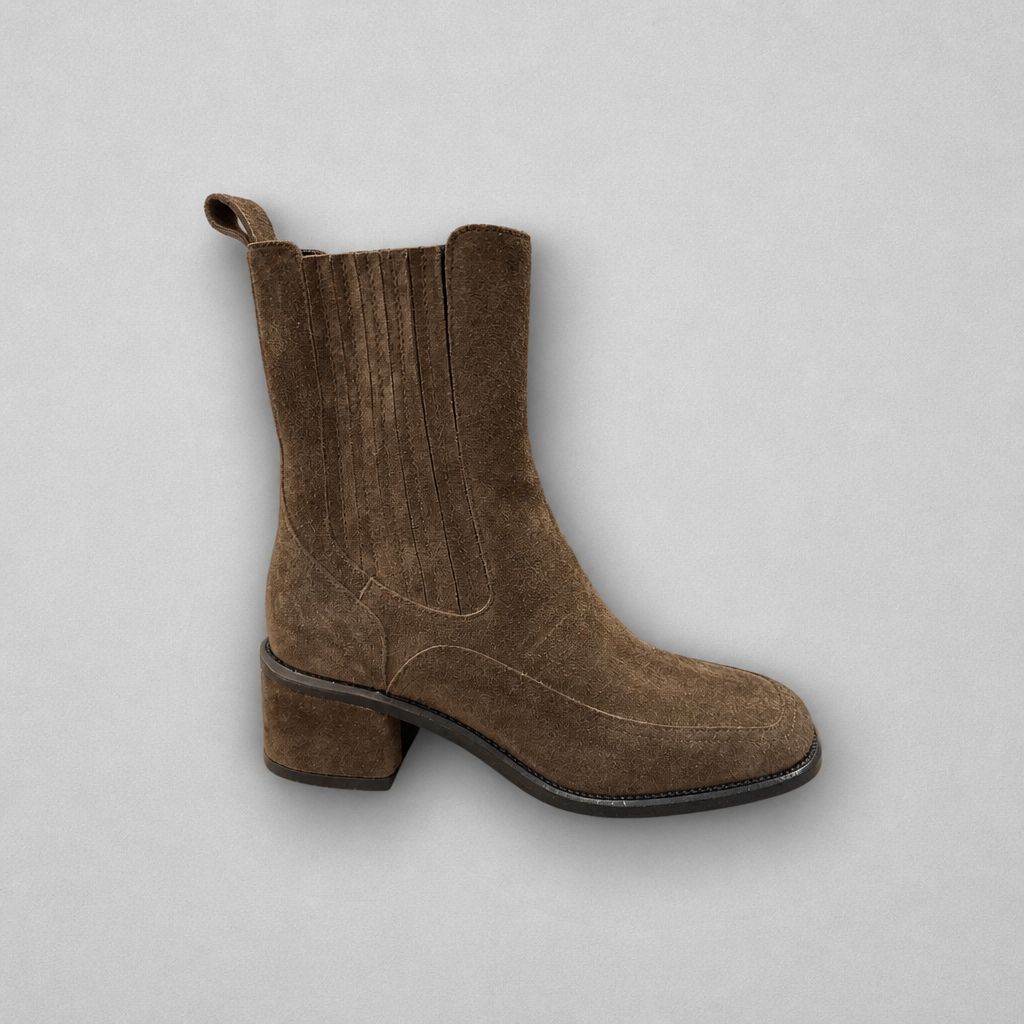 Homers Colette Boot in Brown Suede