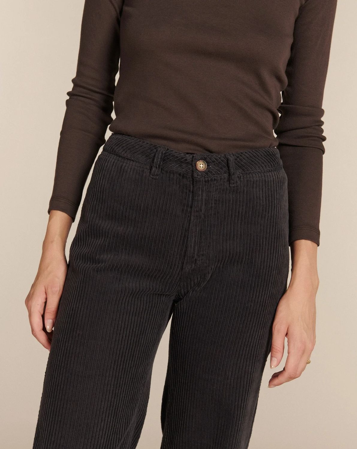 Labdip Swann Corduroy in Truffle Brown