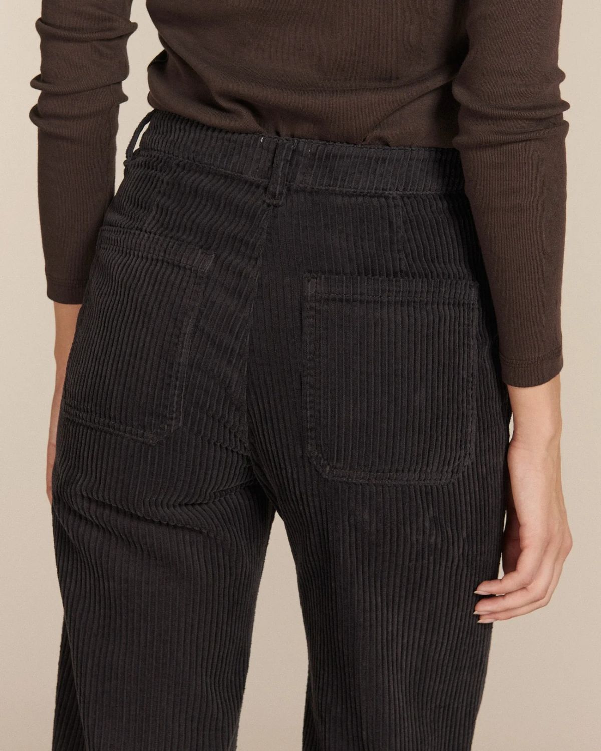 Labdip Swann Corduroy in Truffle Brown