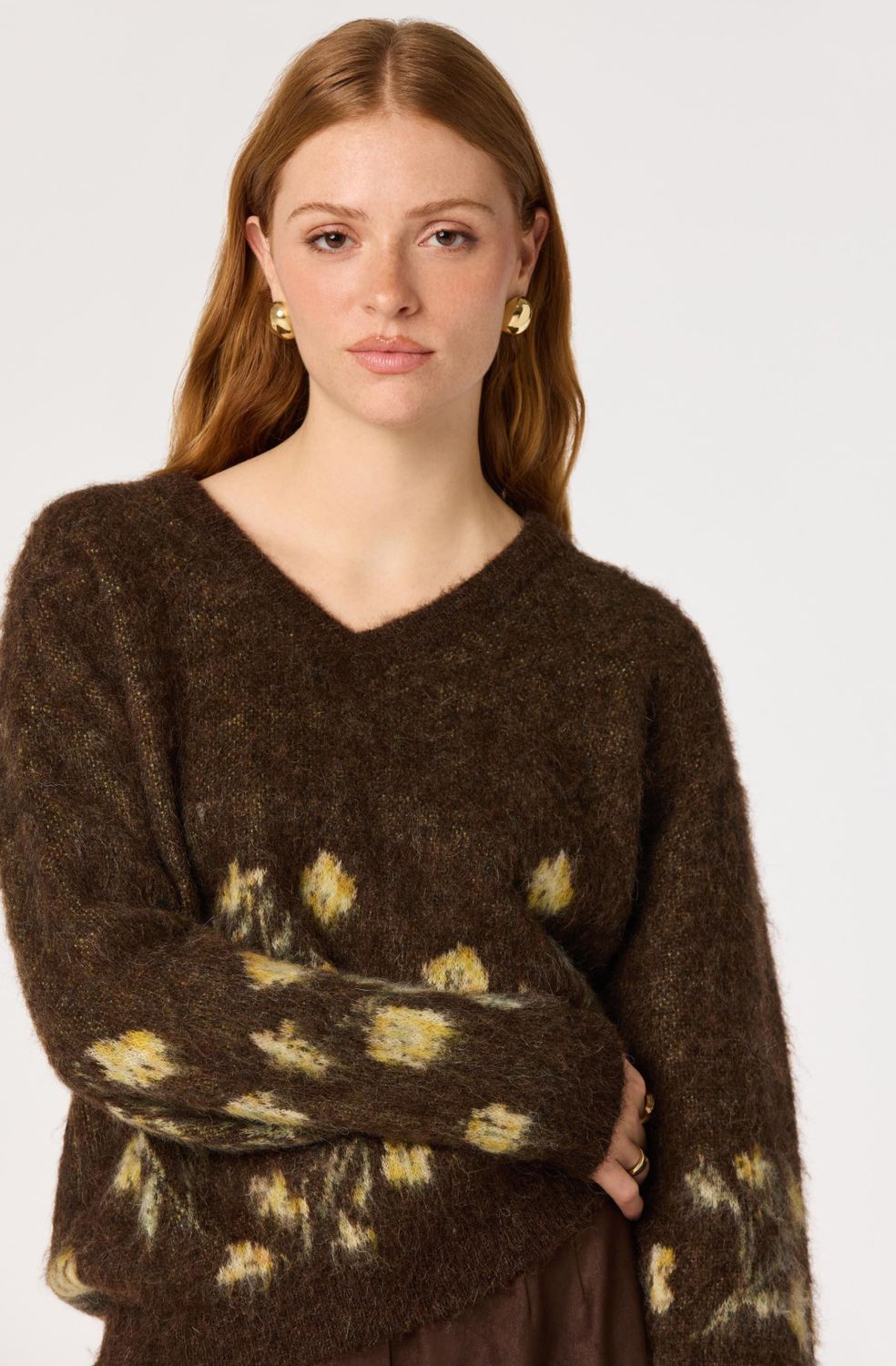 ASTR Bowie Brushed Floral V-Neck Sweater