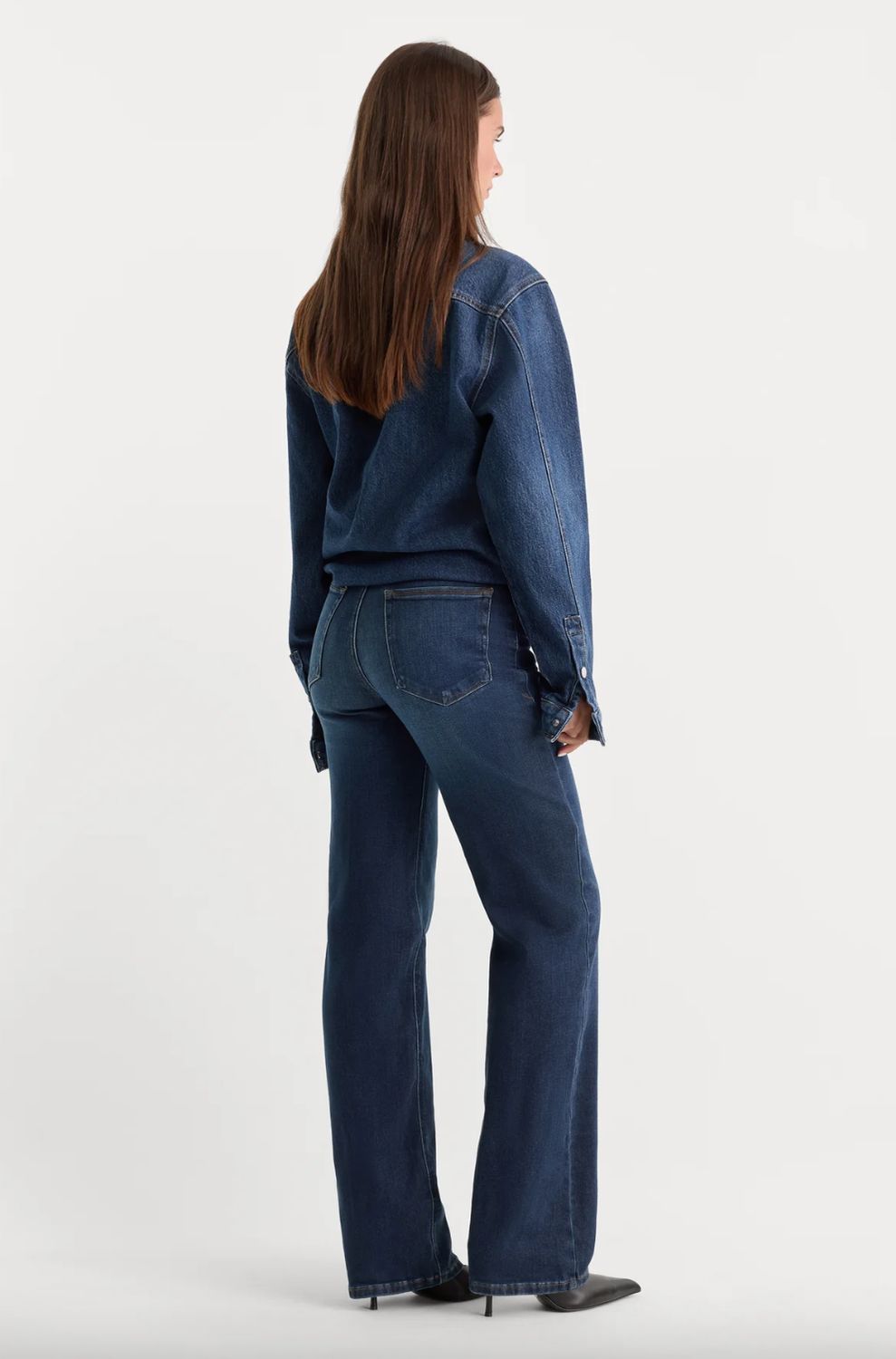Good American Soft Tech Good True Straight Jeans