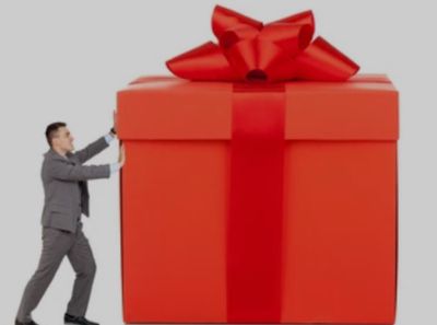 Prize010-Grand prize - A Gift Box Valued At Over $3000