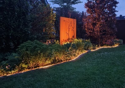 Earth Nail | Peg for the Philips Hue Outdoor Lightstrip