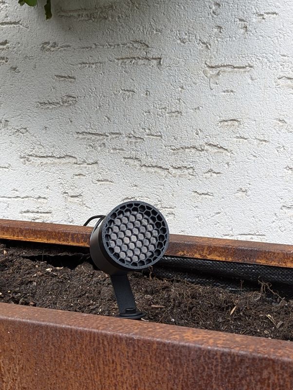 Honeycomb cover for the Govee Outdoor Light Spot (H7065 | H7066) - unique glare protection