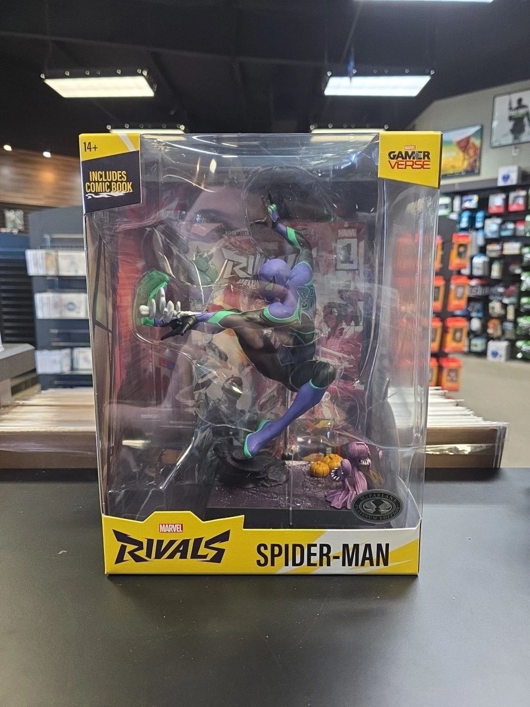 McFarlane Toys Marvel Rivals Spider-Man CHASE statue W/Comic