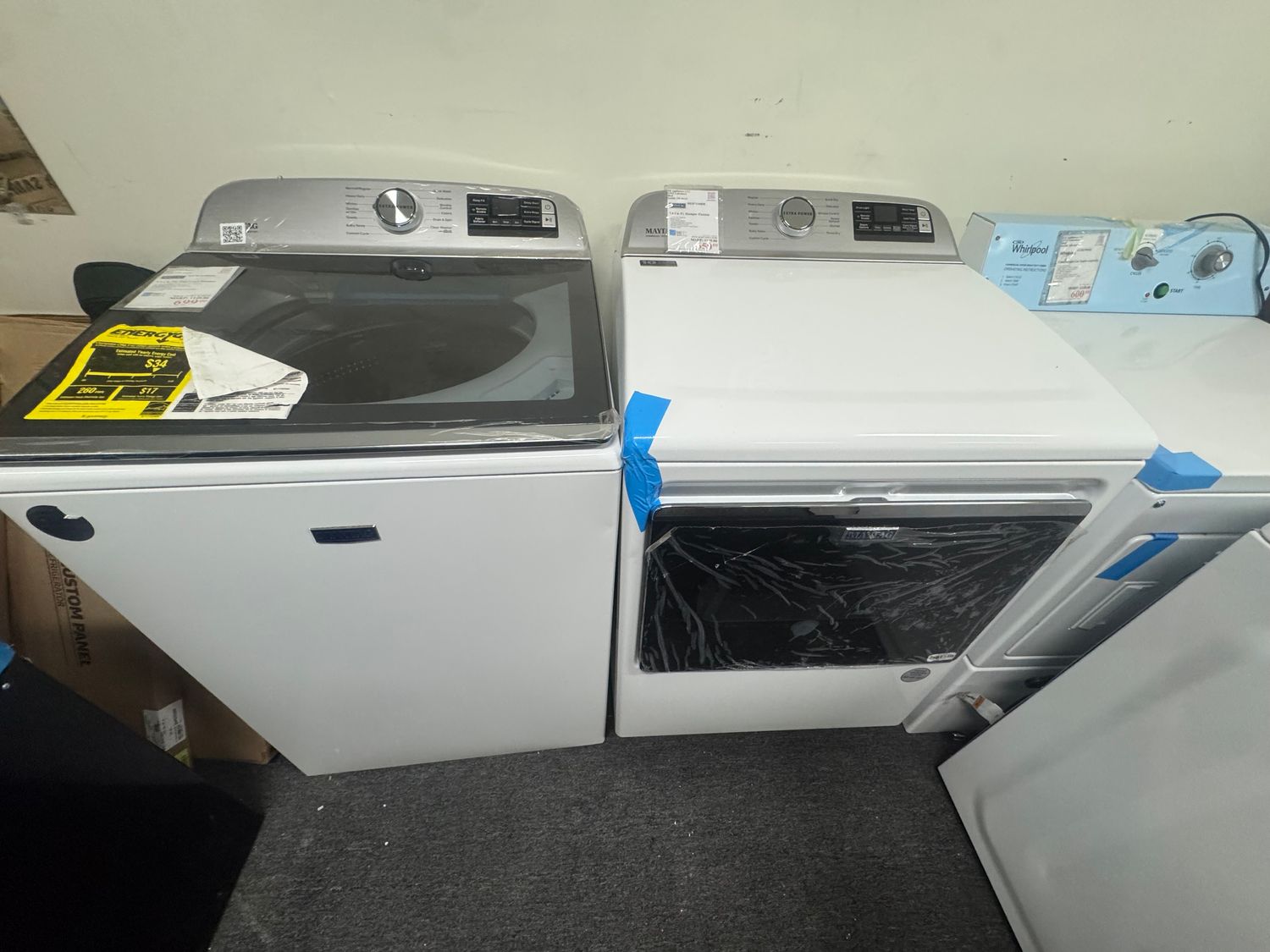 Maytag Top Load Washer  w/7.4 Cu. Ft. Hamper Electric