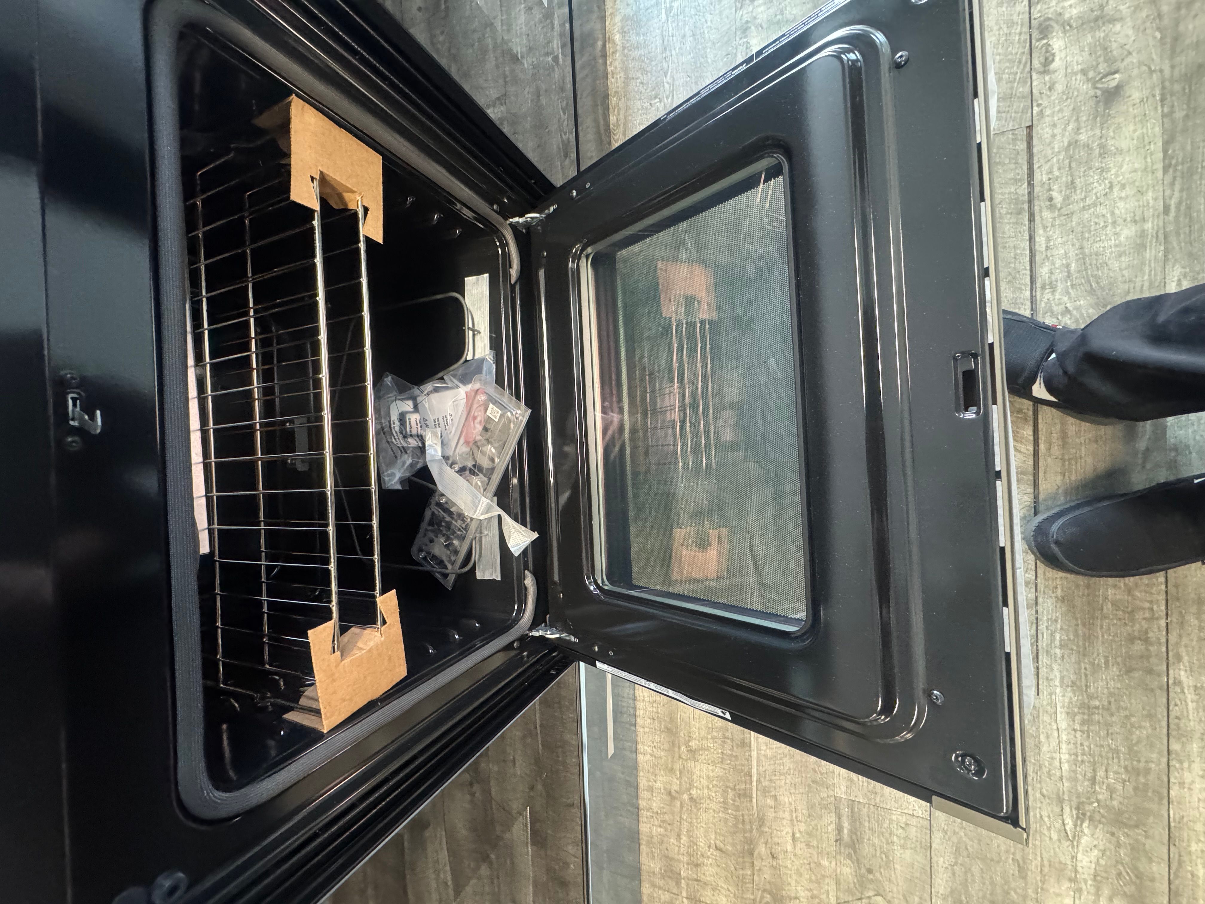 GE 30” freestanding electric Range Slate