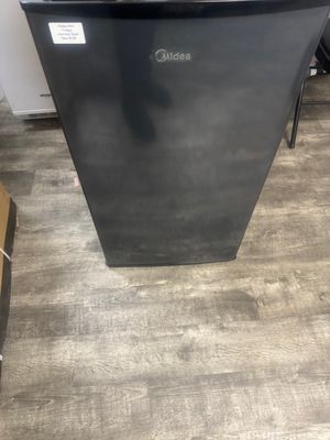 Midea 3.3 Compact Refrigerator