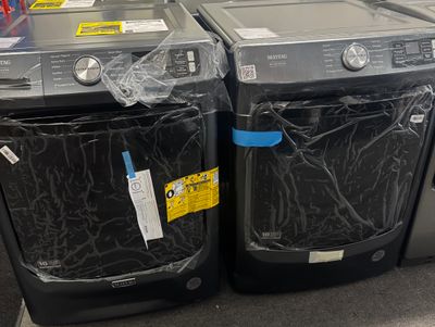 Maytag Smart Front Load Washer/Electric Dryer Set Maytag Smart Front Load Washer/Electric Dryer Set