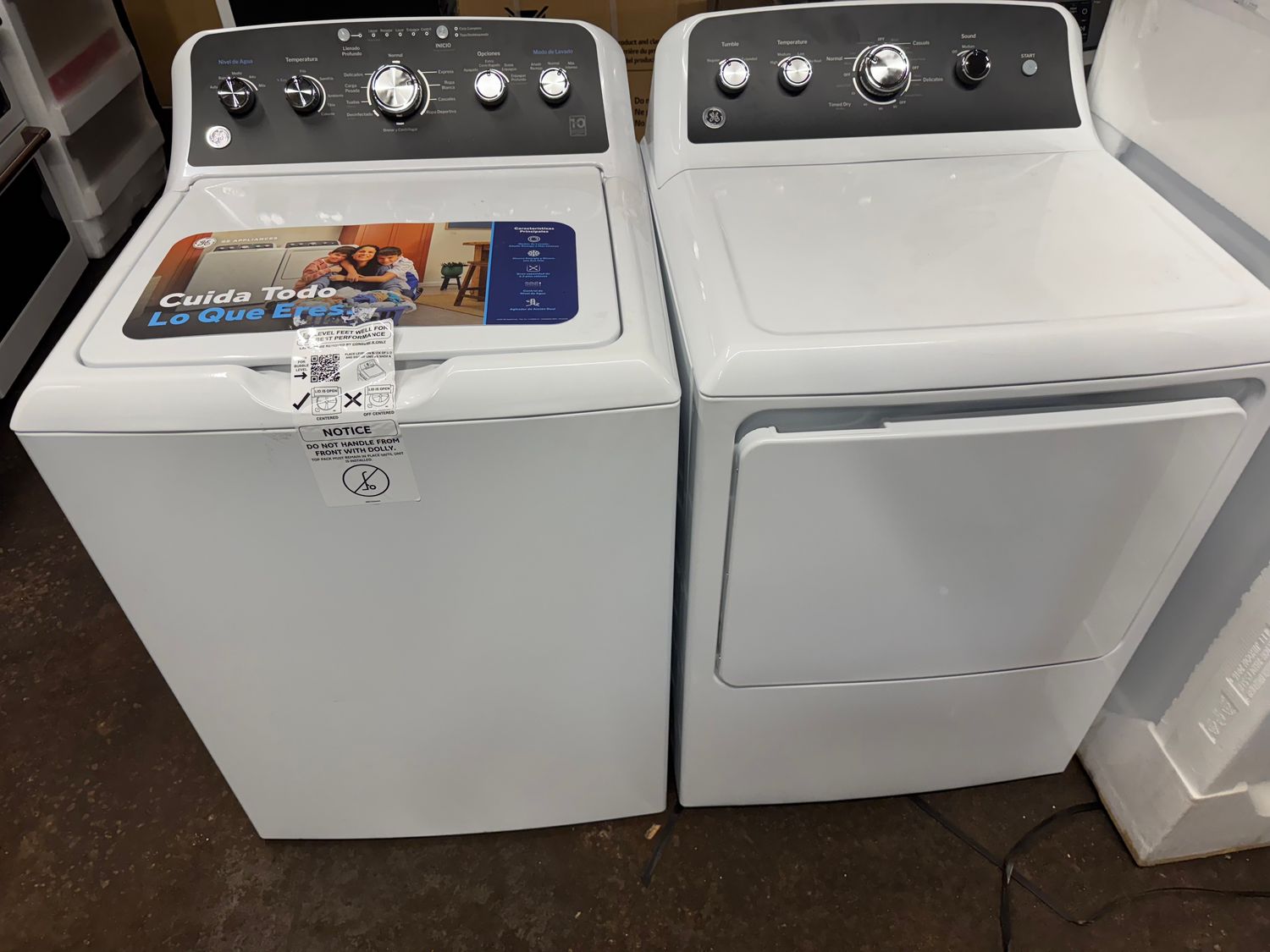 GE 4.5 Top Load Washer w/7.2 Electric Dryer
