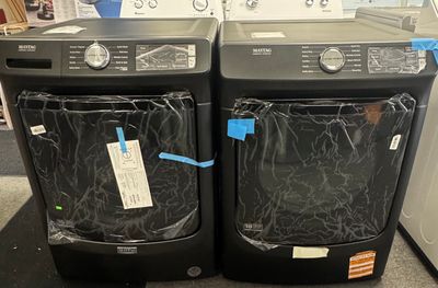 Maytag Front Load Washer/Electric Dryer Maytag Front Load Washer/Electric Dryer