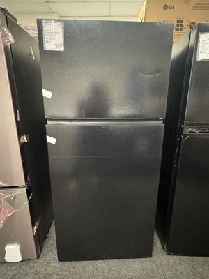 Hisense 30" Top Mount Refrigerator