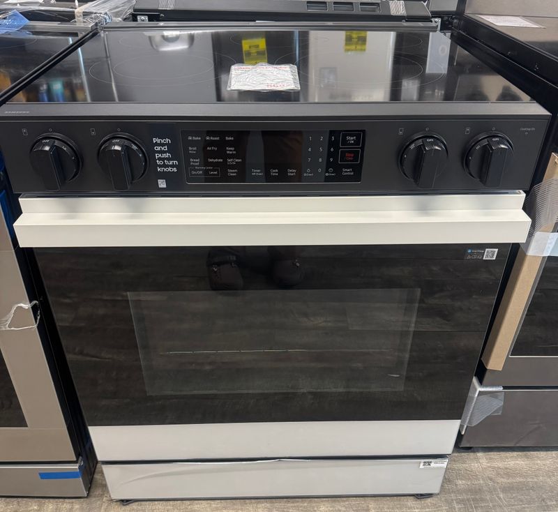 Samsung Bespoke 30 Samsung Bespoke 30" Electric Smart Slide-in