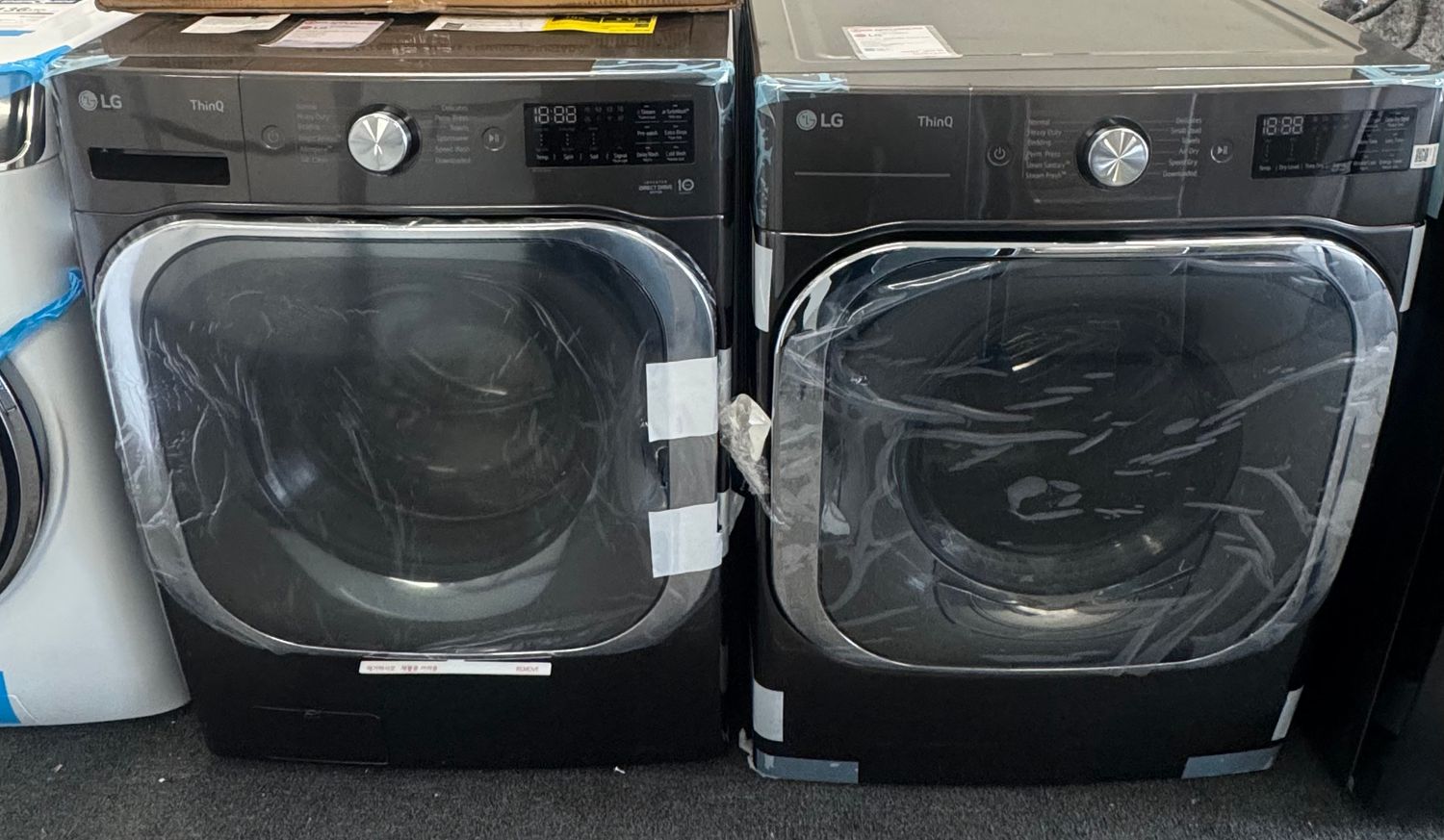 LG 29 LG 29" Mega Capacity Front Load Washer/Smart Gas Dryer