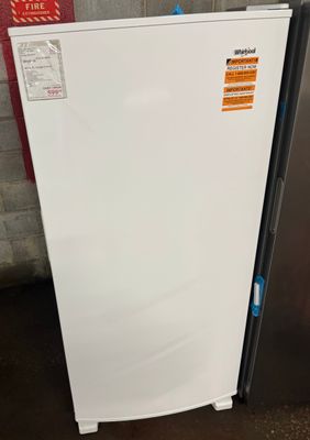 Whirlpool 18 Cu. Ft. Upright Freezer