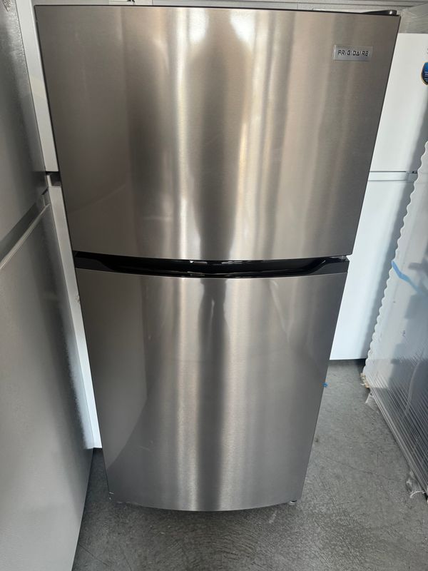 Frigidaire 13.9 Cu. Ft. Top Freezer